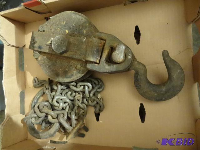 lot 208 image: Lifting Chain. Cable Pulley 6"...