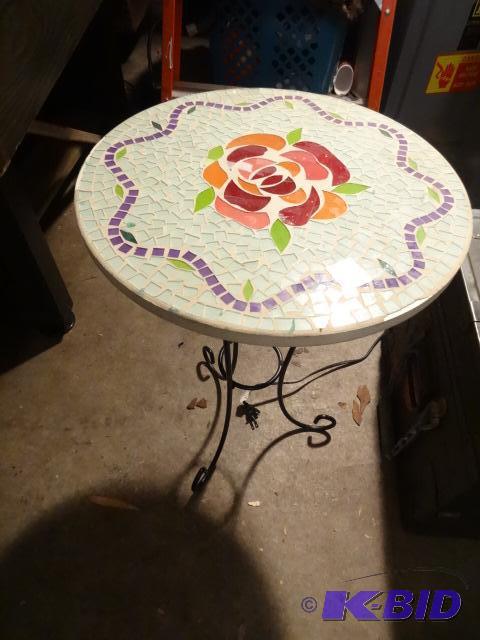 lot 211 image: 16" Decorative Metal Framed Table...
