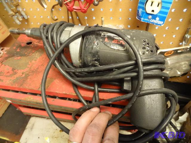 lot 218 image: Black and Decker 2054 VSR Versa -Clutch Screw...