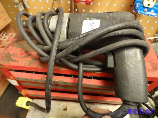 lot 219 image: Black and Decker 2054 VSR Versa -Clutch Screw...
