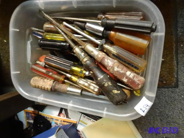 lot 254 image: Misc Screwdrivers...