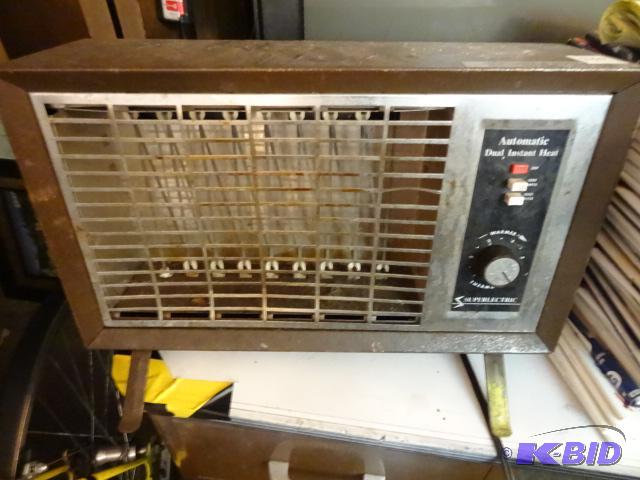 lot 260 image: Electric Heater. Works...