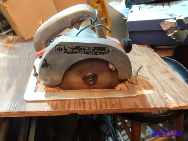 lot 281 image: Ingersoll Rand Circular Saw 7 1  4...