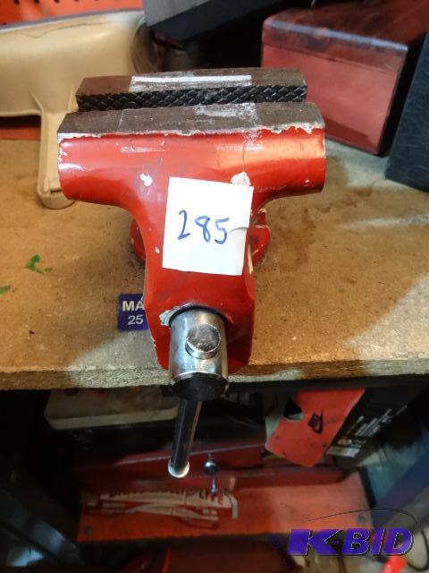 lot 285 image: 3 12 Ton Bench Vise...
