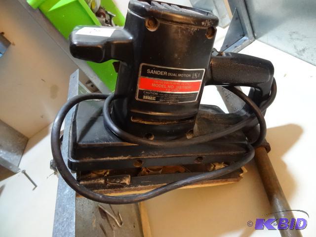 lot 292 image: Craftsman Dual Motion Sander...