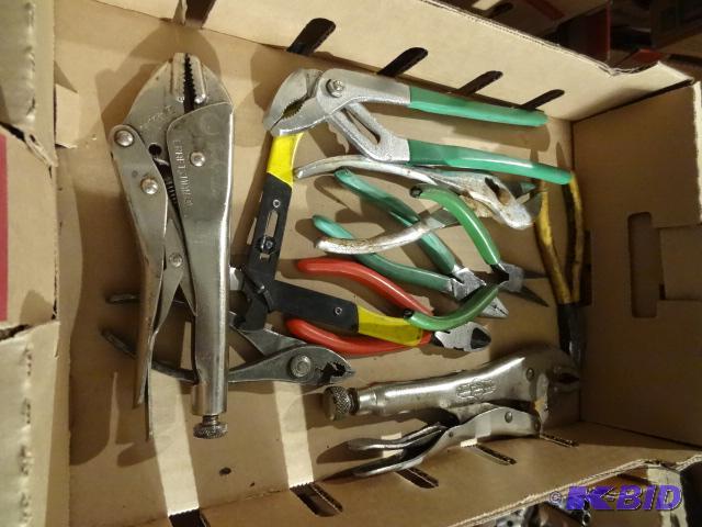 lot 87 image: Misc Pliers...