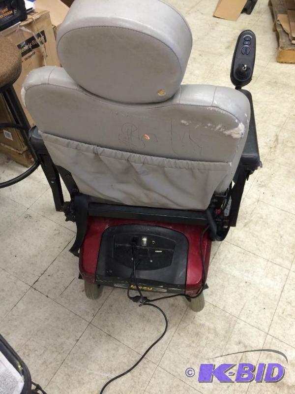 jazzy electric wheel chair