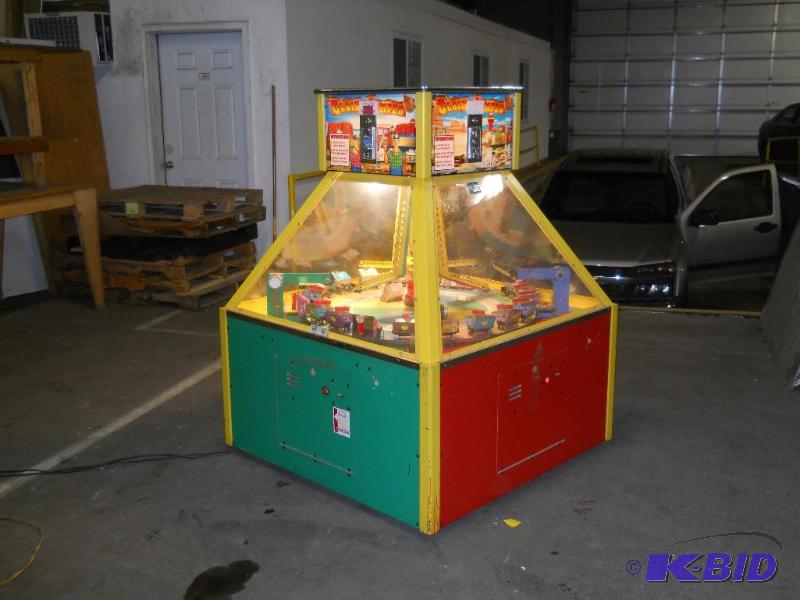 lot 8 image: Claim Jumper Arcade Redemption Game