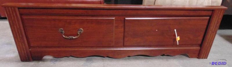 New Ashley Signature Queen Platform Storage F...