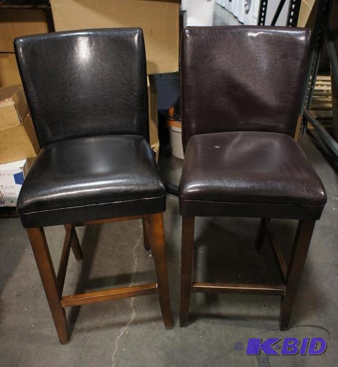 Lot of 2 Chairs - Please see all pictures...
