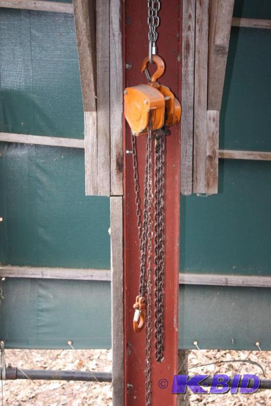 lot 1120 image: Jet Equipment Electric  Chain Hoist, Model # 1SS-140, 115 or 230 Volt  Single Phase Power.