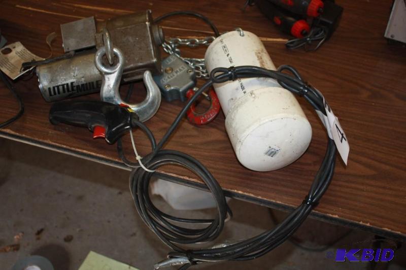 lot 412 image: Little Mule Hoist wCord 1000lbs 12 Ton 450Kg Include Hardware & Hook.