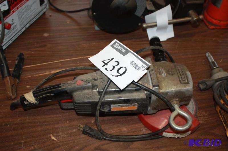 lot 439 image: Sears Sander Polisher Two Speed Double Insulated 100Percent Ball Bearing Model 315.11570 120V.