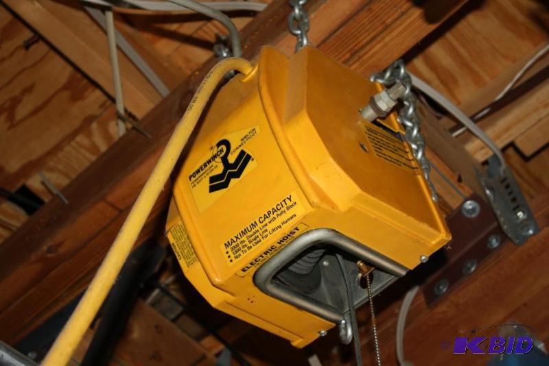 lot 441 image: Power Wench 110 volt Ceiling mounted Single Cable Wench 1000 pound lift Capacity