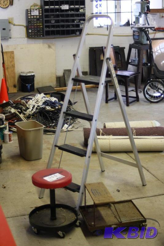 lot 448 image: Lot of (3) Including Quick-Set Bench Seat Craftsman Creeper Seat Metal Step-Ladder.
