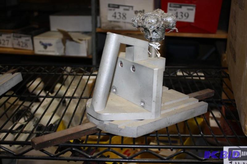 lot 107 image: Miscellaneous Table Saw Clamp Metal.