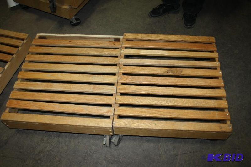 lot 122 image: Lot of (2) Wooden Pallets wWheels 27 x 30 8.