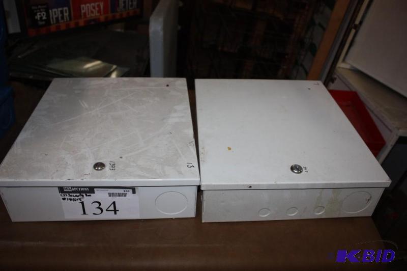 lot 134 image: Lot of (2) Northern Security Boxes 13 x 13 x 4 12 x 16 x 5 Does Not Include Keys.