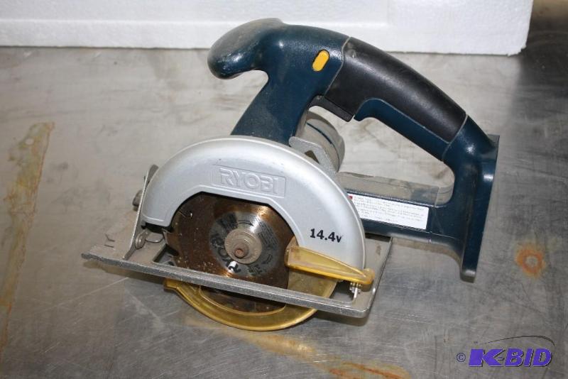 lot 136 image: Ryobi 14.4V Circular Saw