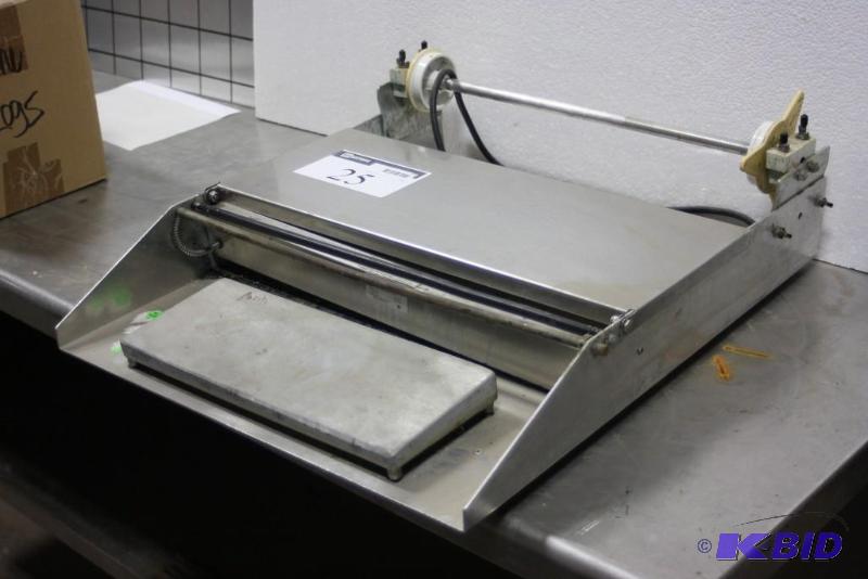 lot 25 image: Heat Seal Shrink Wrap Machine For RestaurantsBusiness Model 625A 115V 60Hz AC Only 725W Silve