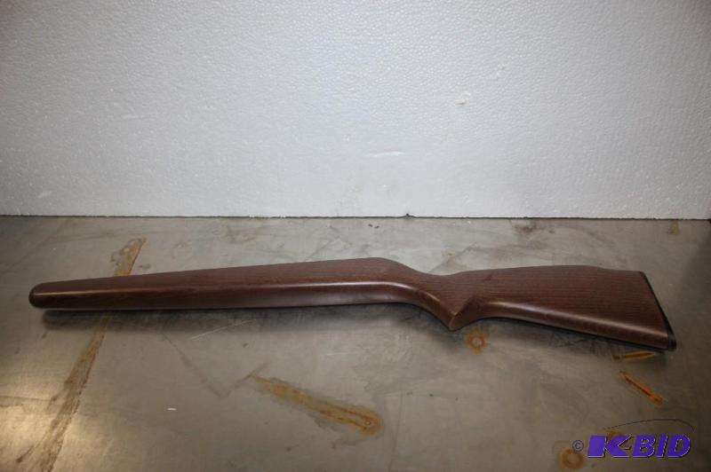 lot 53 image: Wood-Style Rifle Gun Stock Rubber Reinforced Arm Kickback Pad Miscellaneous Brand 30 Length.
