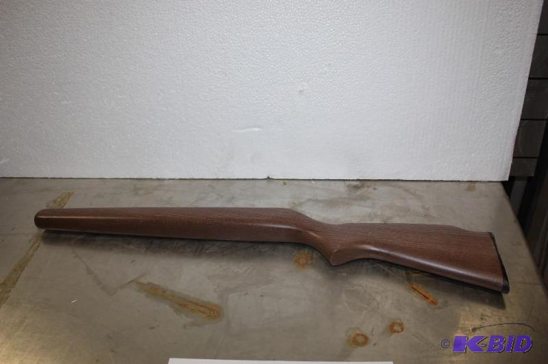 lot 54 image: Wood-Style Rifle Gun Stock Rubber Reinforced Arm Kickback Pad Miscellaneous Brand 30 Length.