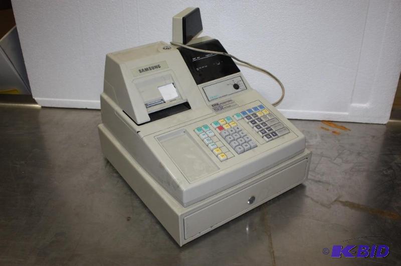 lot 67 image: Samsung Electronic Cash Register AC 120V 60HZ .4A Model ER-4915 18 x 16 x 13.