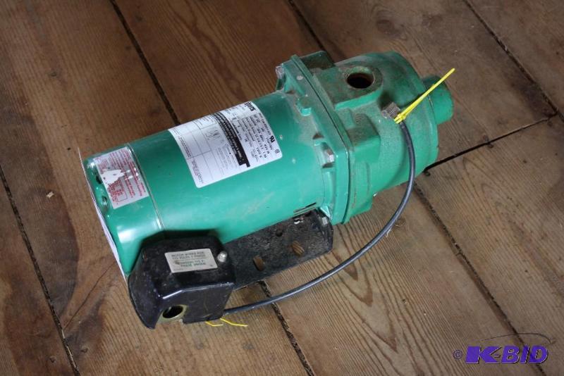 lot 115 image: Myers HR50-S Shallow Well Jet Pump for 1 System Booster.