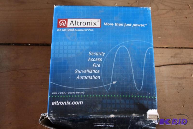 lot 158 image: Altronix CCTV Power Supply 24VAC 4A 28VAC 3.5A Gray Enclosure Four Fused Outputs.