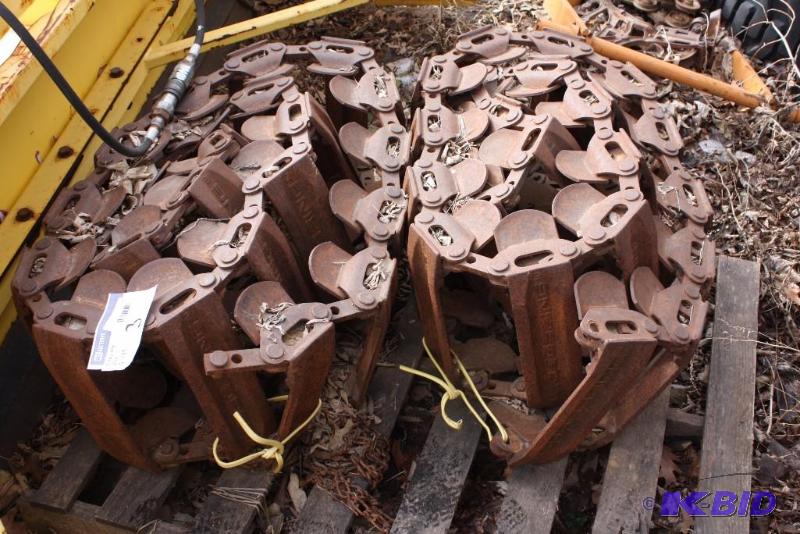 lot 3 image: Loegering Bobcat S 185 Tracks Metal Tracks For S185, 763 and 773 includes Ratchet  Mounting tool