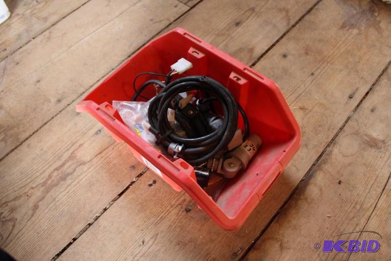 lot 52 image: Bin Lot of Miscellaneous Hardware.