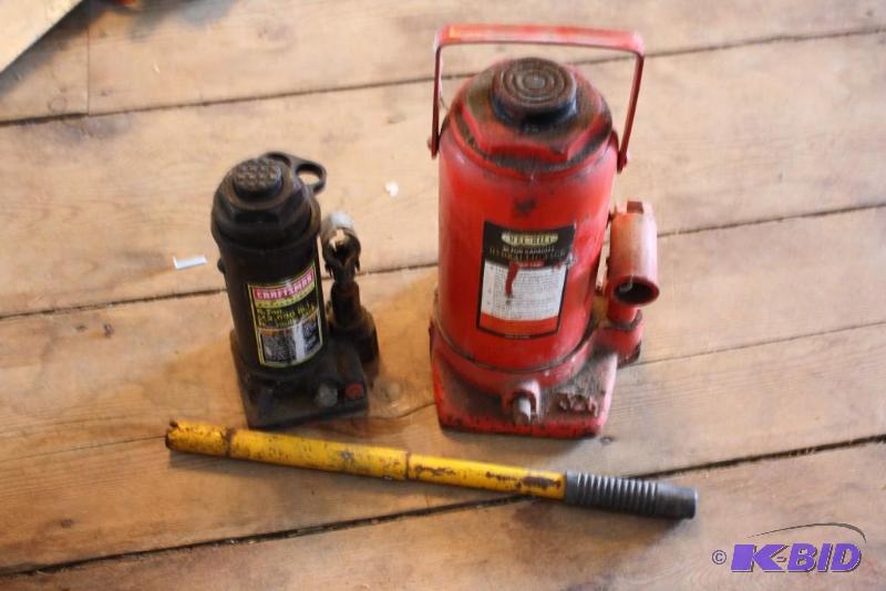lot 60 image: Lot of (2) Including Craftsman 60Tin Professional Hydraulic Jack Wel-Bilt 30 Ton Hydraulic Jack.