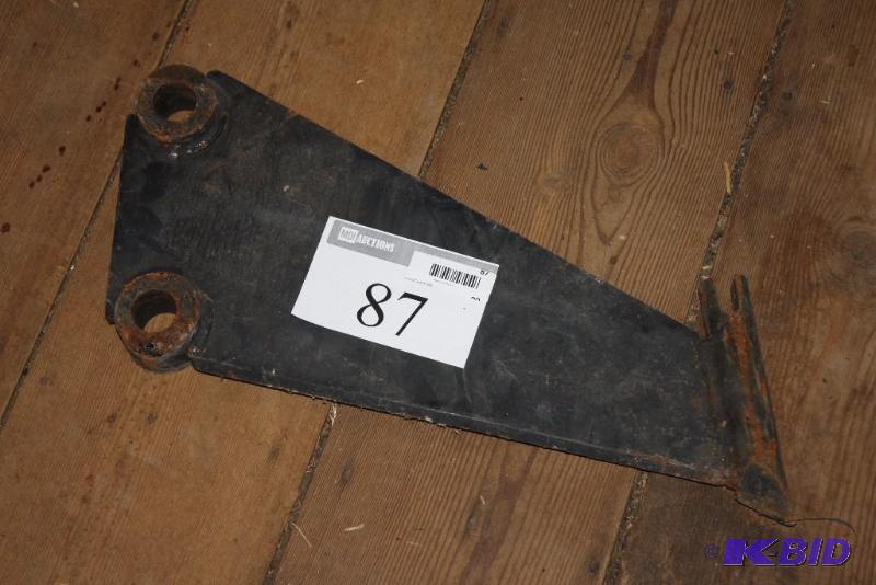 lot 87 image: New Trencher  Blade for Ditch Witch, Aztec or Case Maxi sneaker pipe Puller for 1 inch poly pipe