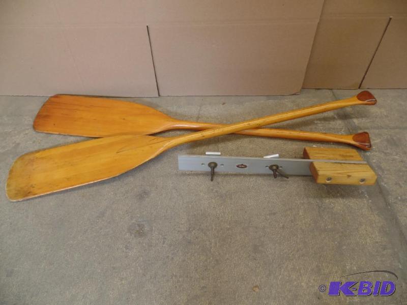 Canoe Trolling Motor Mount and 2 Ores