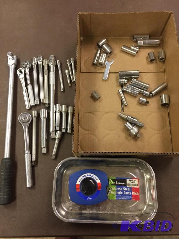 lot 20 image: Craftsman and Stanley Tools