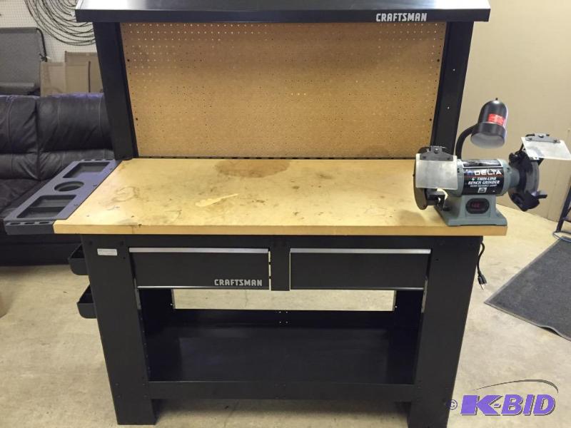 lot 30 image: Craftsman Work Bench