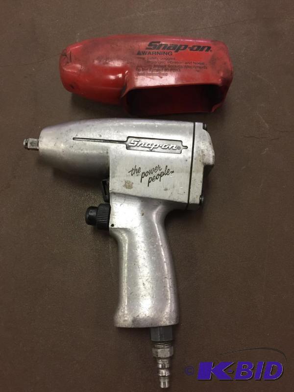 lot 5 image: Snap On Tools 38 impact