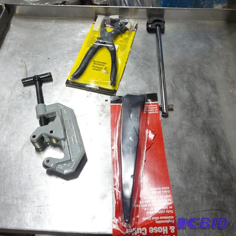 lot 157 image: New 4 pc tool lot incl 12 in basin wrench, 5 ...