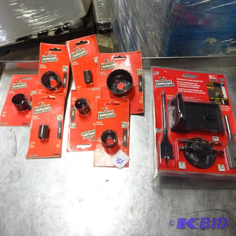 lot 161 image: New 8 pc lot of Vermont American Hole Saws va...