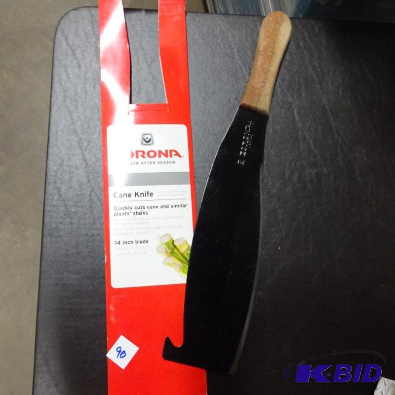 lot 90 image: New Corona 14in Cane Knife  Machete. Serious...