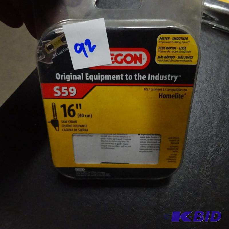 lot 92 image: New Oregon 16in replacement chain saw blade. ...