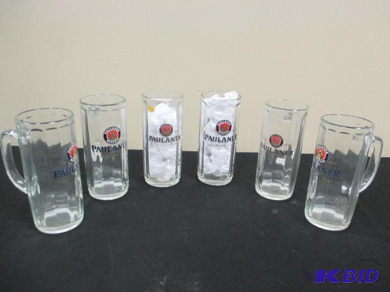 lot 17 image: 6 Paulaner Munchen Glass Beer Mugs