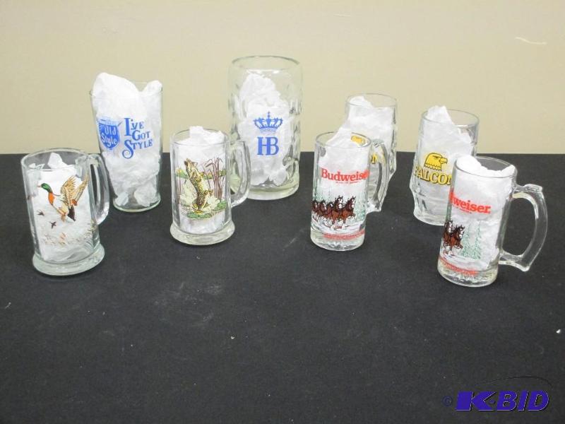 lot 19 image: Lot of 8 Beer Mugs