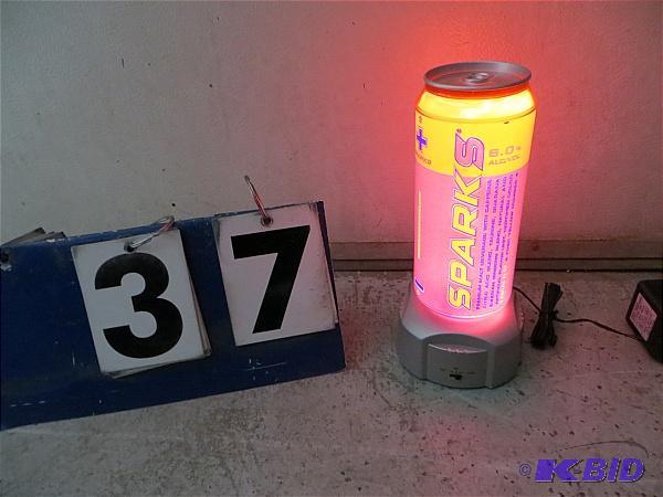 lot 37 image: Sparks Flashing Lighted Table Display