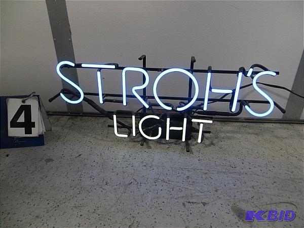 lot 4 image: Vintage Strohs Light Neon