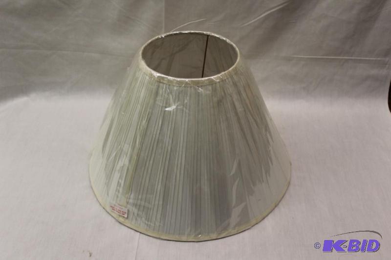 lot 126 image: Lamp Shade...