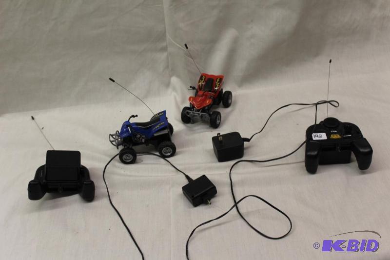 lot 142 image: RC Cars ...