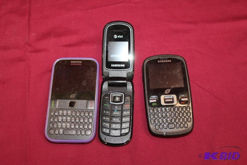 lot 168 image: Samsung Phones ...