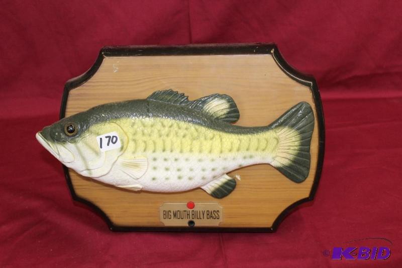 lot 170 image: Big Mouth Billy Bass ...