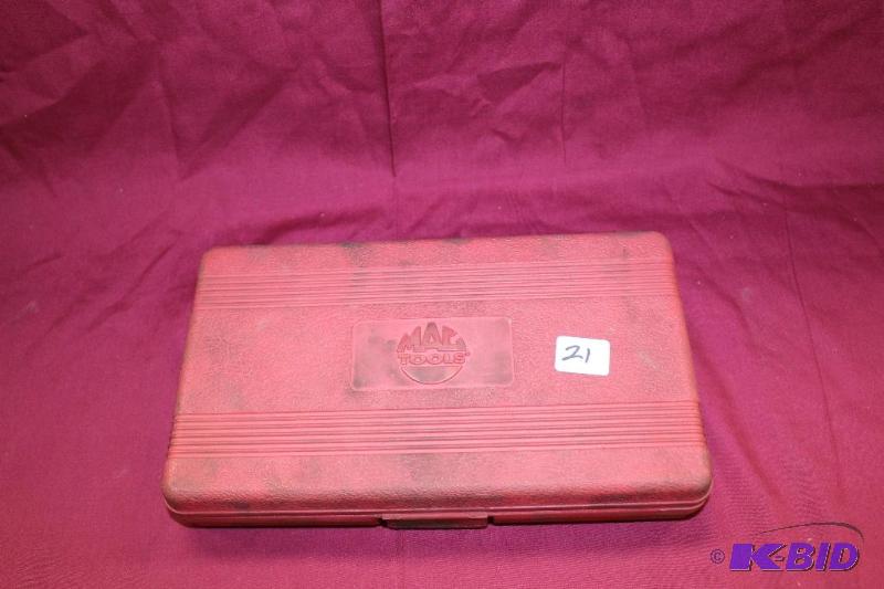 lot 21 image: MAC Tools Drain Plug Socket Set  Complete, sh...